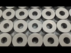 Αντίσταση στην πρόσκρουση Σφραγιστικό καλούπι πεθαίνει κεντρικό κενό για βέλτιστη απόδοση